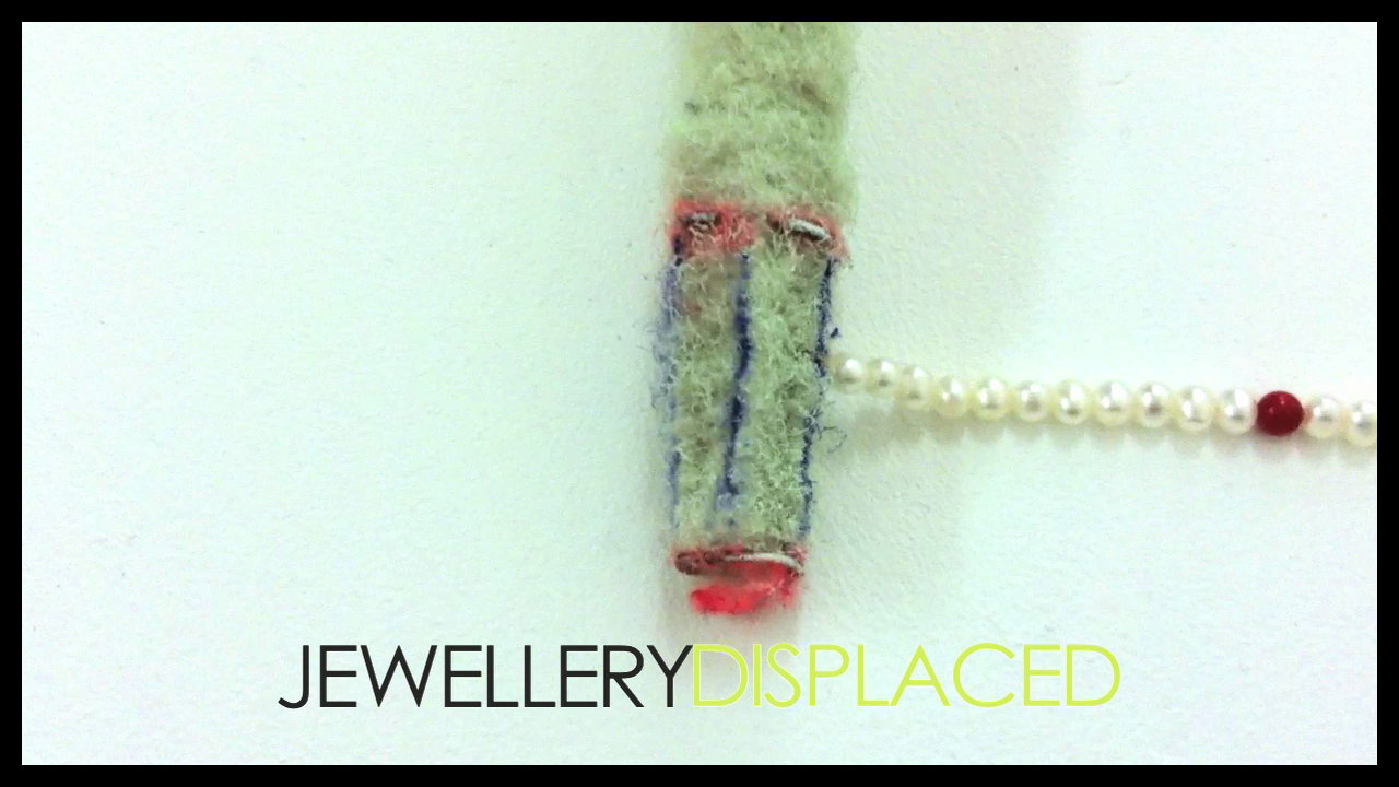 Bórax08001 audiovisual entitled Jewellery Displaced